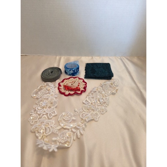 Mystery bag of Fabric Trims and Laces All Colors and Styles Great for crafting - Picture 2 of 3